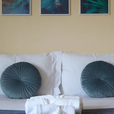 Bed & Breakfast Art 4 3*