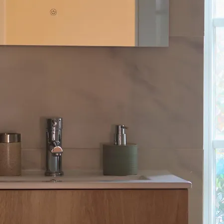 Bed & Breakfast Art 4 3*