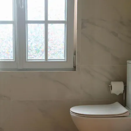 Art 4 Carcavelos (Lisbon)