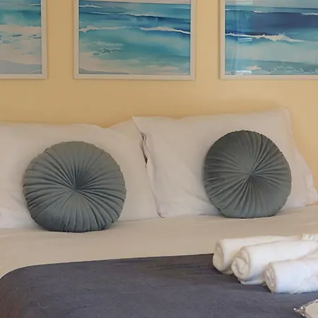 Art 4 Carcavelos (Lisbon)