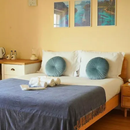 Art 4 Bed & Breakfast