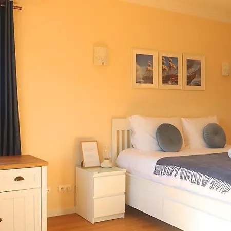 Bed & Breakfast Art 4 3*