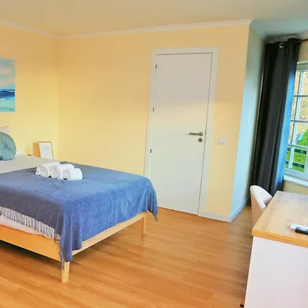 Bed & Breakfast Art 4 Carcavelos (Lisbon)