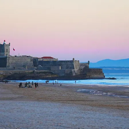 Art 4 فندق مبيت وإفطار 3*