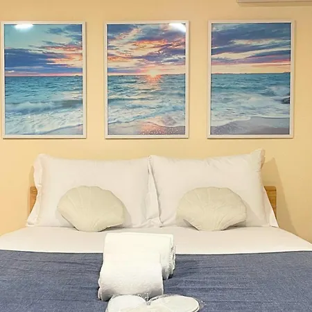 Bed & Breakfast Art 4 Carcavelos (Lisbon)